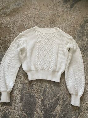 VTG 80s Hand knit lightweight super soft white knit sweater crew neck ribbed M/L